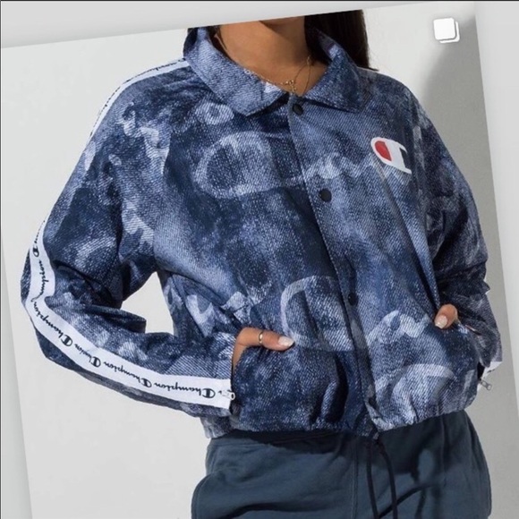 Champion Jackets & Blazers - NWT Champion cropped coaches jacket